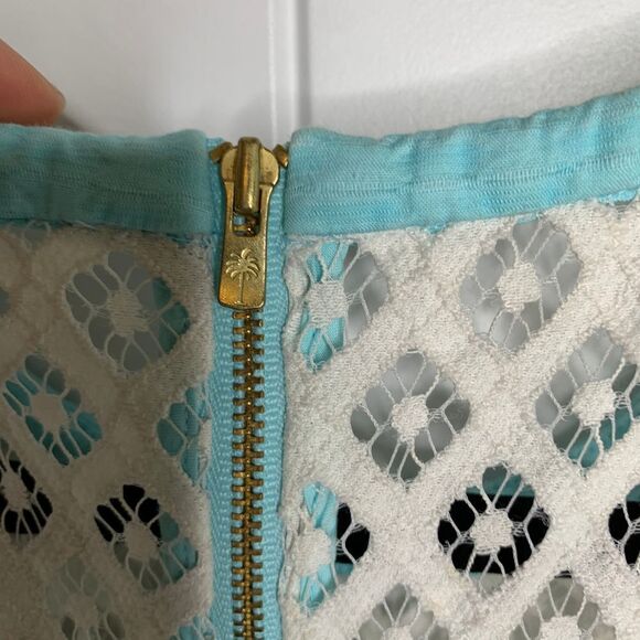 Lilly Pulitzer‎ blue Textured Sheath Dress with Lace Yoke Size 0 graduation - Picture 3 of 6